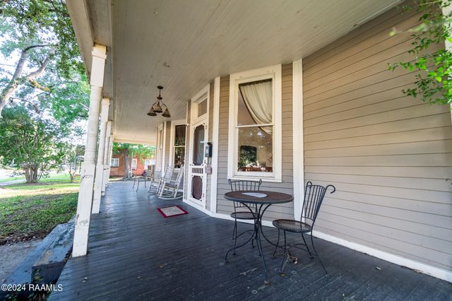 401 S 4th Street, Eunice, LA 70535