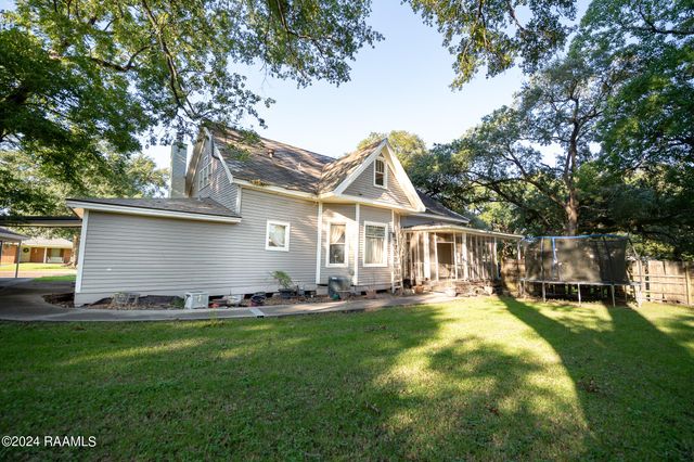 401 S 4th Street, Eunice, LA 70535