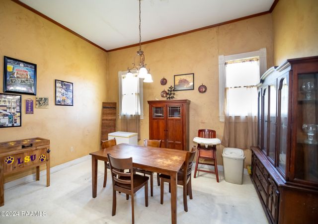 401 S 4th Street, Eunice, LA 70535