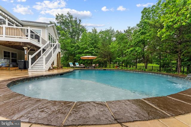 9801 THOROUGHBRED RD, Warrenton, VA 20187