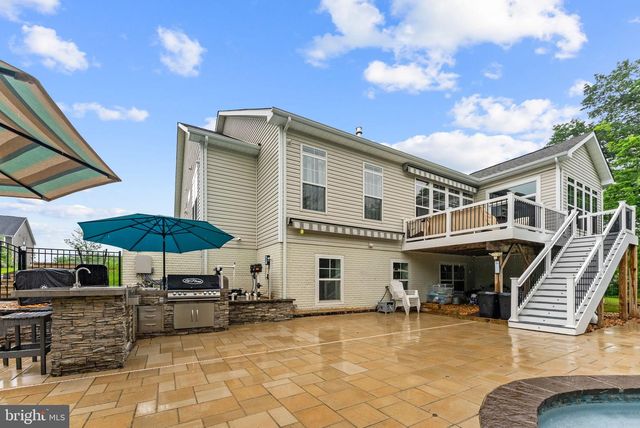 9801 THOROUGHBRED RD, Warrenton, VA 20187