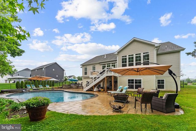 9801 THOROUGHBRED RD, Warrenton, VA 20187