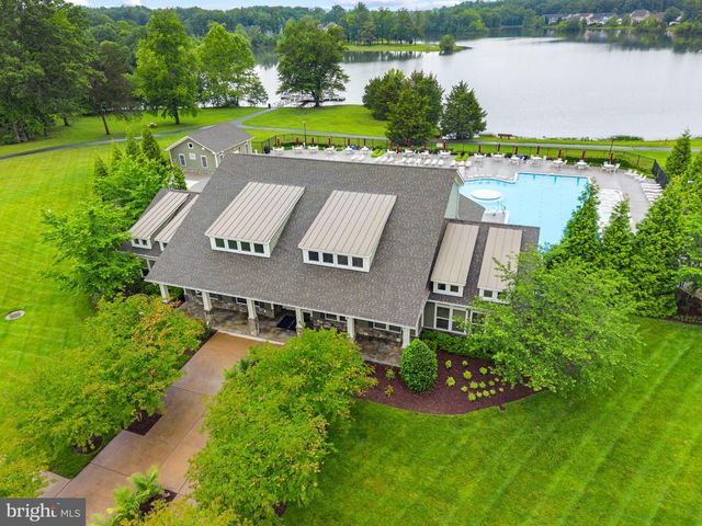 9801 THOROUGHBRED RD, Warrenton, VA 20187