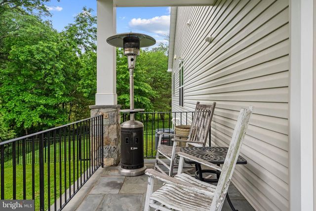 9801 THOROUGHBRED RD, Warrenton, VA 20187