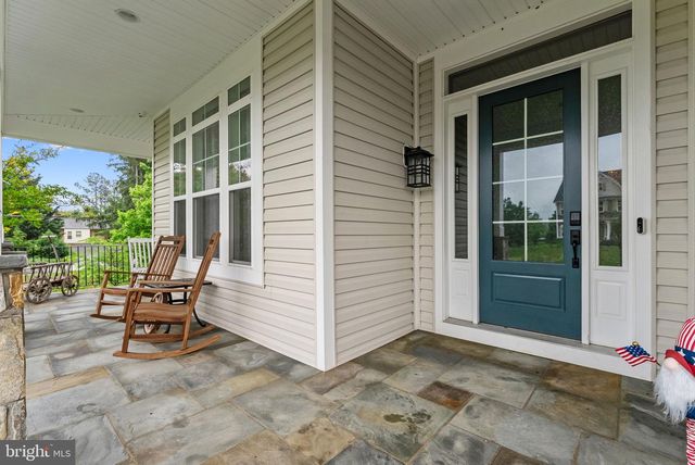 9801 THOROUGHBRED RD, Warrenton, VA 20187