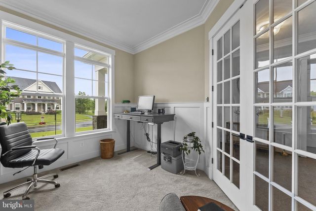 9801 THOROUGHBRED RD, Warrenton, VA 20187