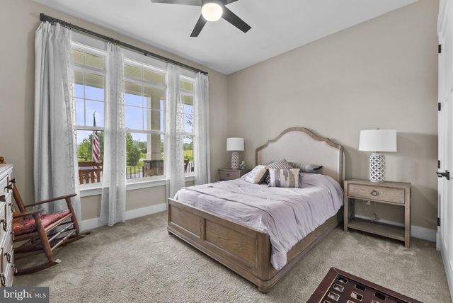 9801 THOROUGHBRED RD, Warrenton, VA 20187