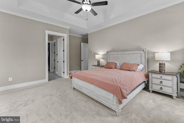 9801 THOROUGHBRED RD, Warrenton, VA 20187