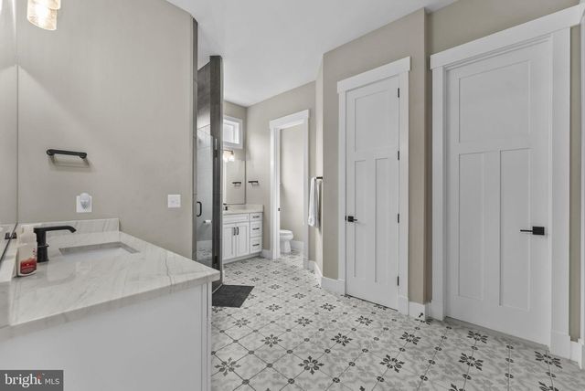 9801 THOROUGHBRED RD, Warrenton, VA 20187