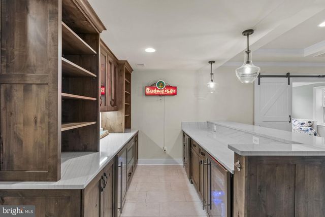 9801 THOROUGHBRED RD, Warrenton, VA 20187
