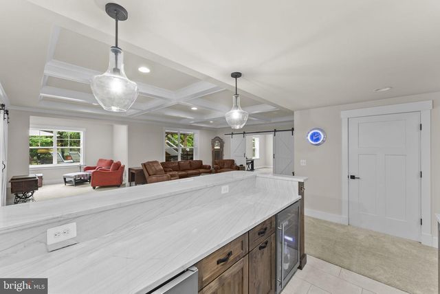 9801 THOROUGHBRED RD, Warrenton, VA 20187