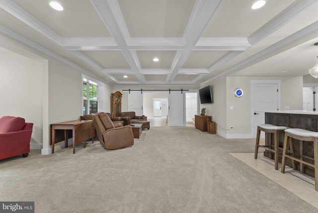 9801 THOROUGHBRED RD, Warrenton, VA 20187