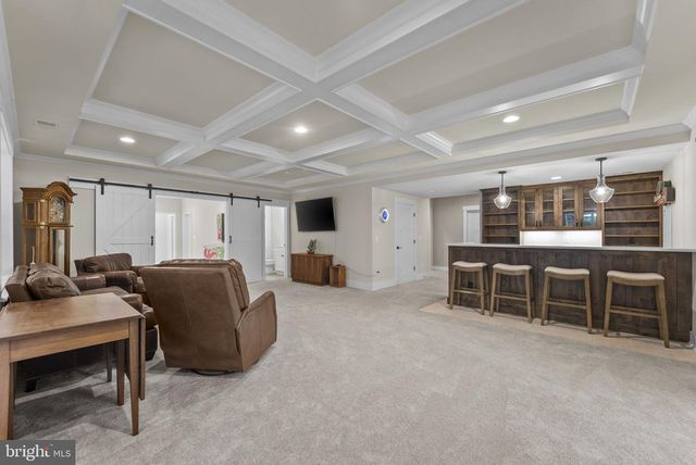 9801 THOROUGHBRED RD, Warrenton, VA 20187