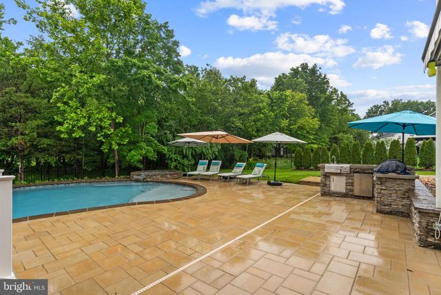9801 THOROUGHBRED RD, Warrenton, VA 20187