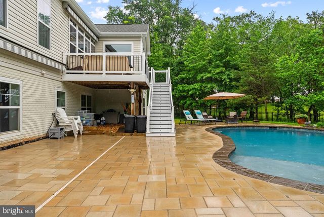 9801 THOROUGHBRED RD, Warrenton, VA 20187