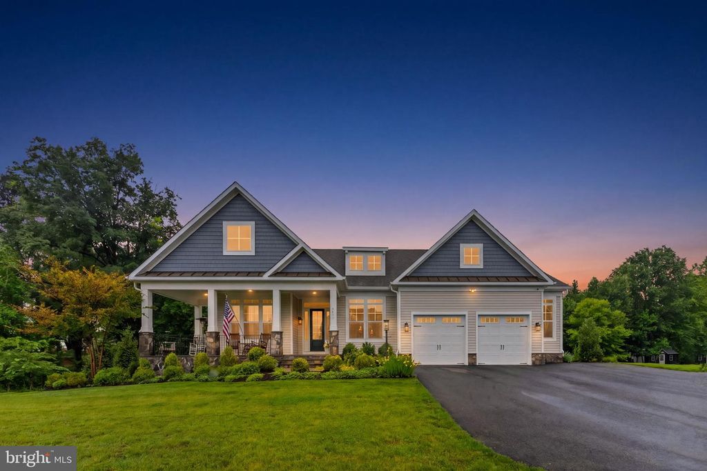 9801 THOROUGHBRED RD, Warrenton, VA 20187