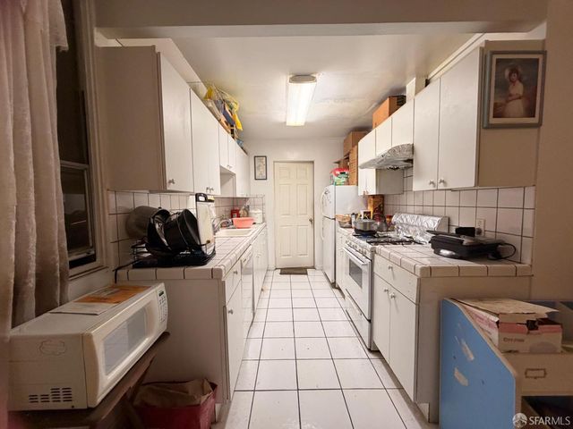 1 Mccarthy Avenue, San Francisco, CA 94134