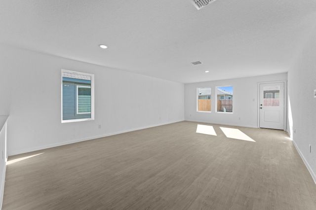 101 Ellendale PL, Fredericksburg, TX 78624