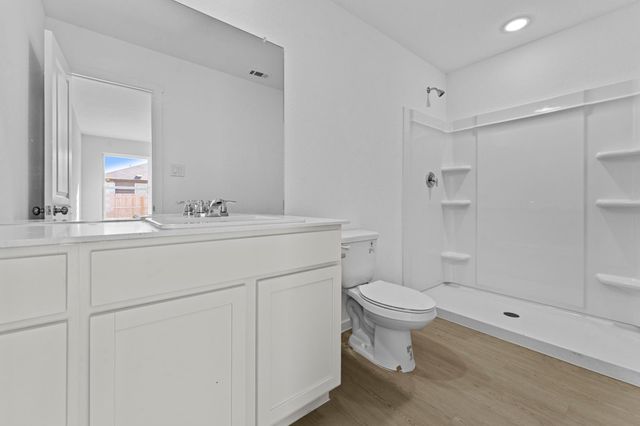 101 Ellendale PL, Fredericksburg, TX 78624