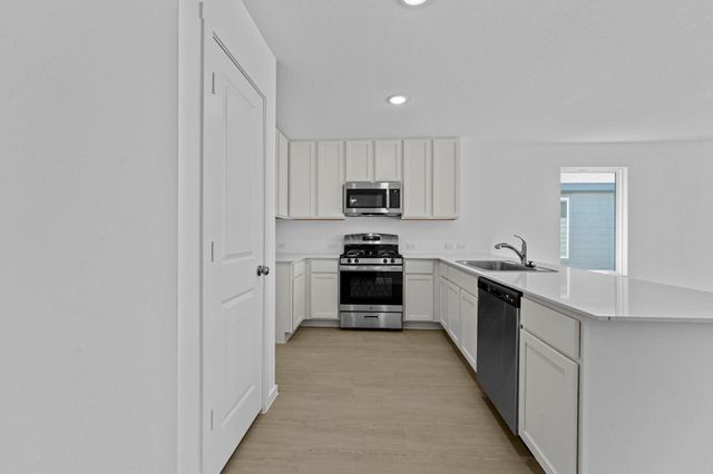 101 Ellendale PL, Fredericksburg, TX 78624