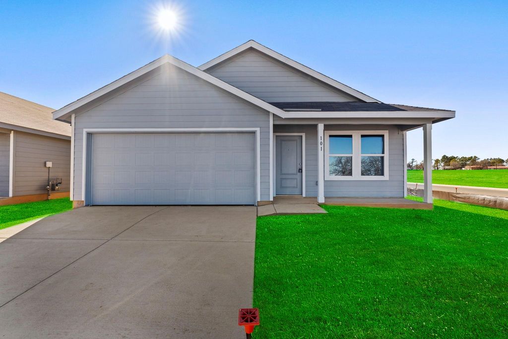 101 Ellendale PL, Fredericksburg, TX 78624