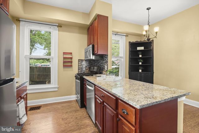 1209 LINDEN AVE, Halethorpe, MD 21227