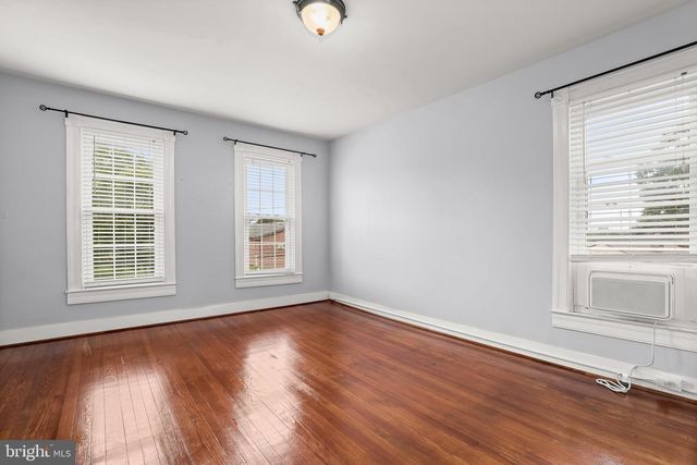 1209 LINDEN AVE, Halethorpe, MD 21227