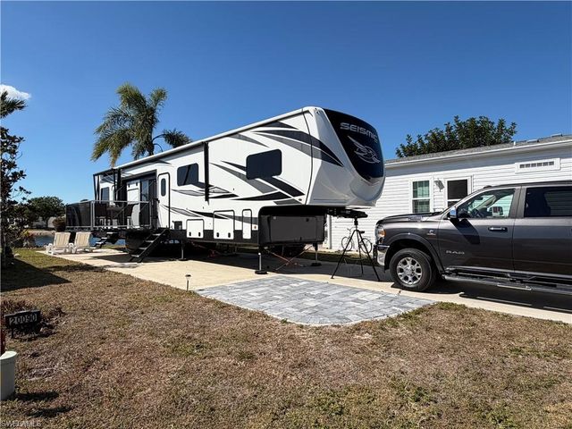 20090 Ponce De Leon DR, Estero, FL 33928