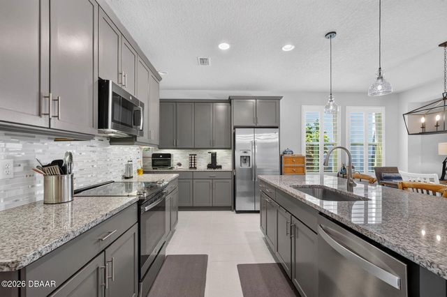 6256 Woodhaven Village Drive, Port Orange, FL 32128