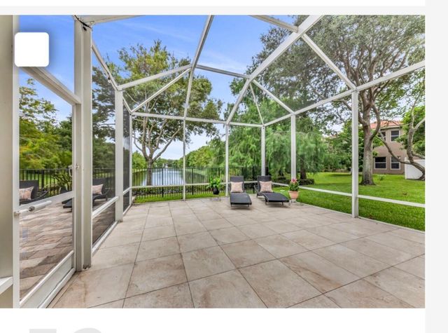 1070 Grove Park Circle, Boynton Beach, FL 33436