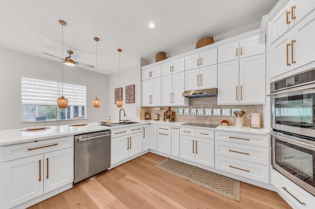 1070 Grove Park Circle, Boynton Beach, FL 33436