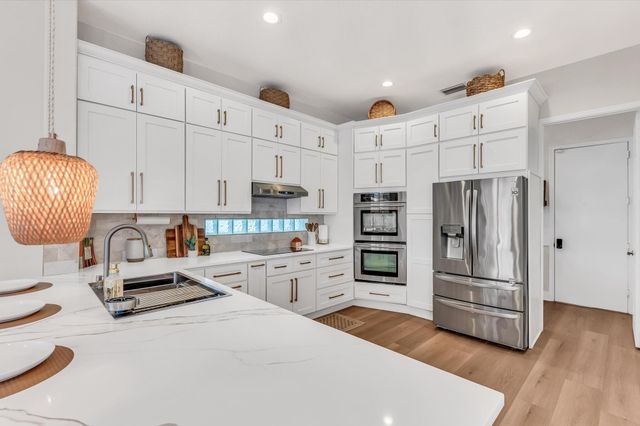 1070 Grove Park Circle, Boynton Beach, FL 33436