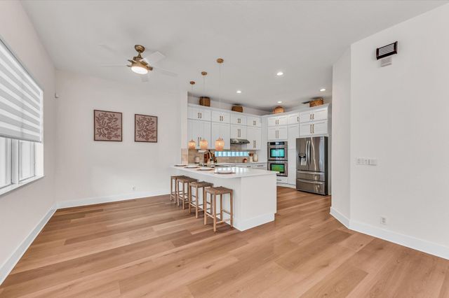 1070 Grove Park Circle, Boynton Beach, FL 33436