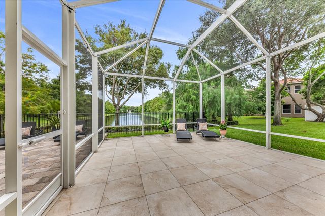 1070 Grove Park Circle, Boynton Beach, FL 33436