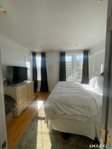 345 Greenwich Avenue 2, Greenwich, CT 06830