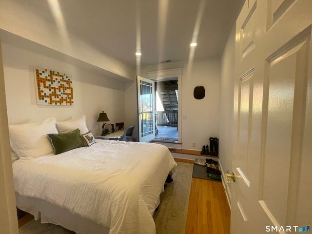 345 Greenwich Avenue 2, Greenwich, CT 06830