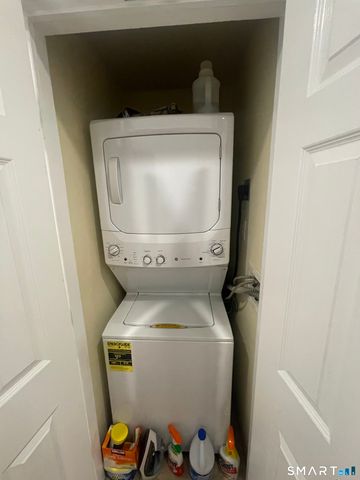 345 Greenwich Avenue 2, Greenwich, CT 06830