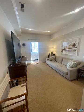 345 Greenwich Avenue 2, Greenwich, CT 06830