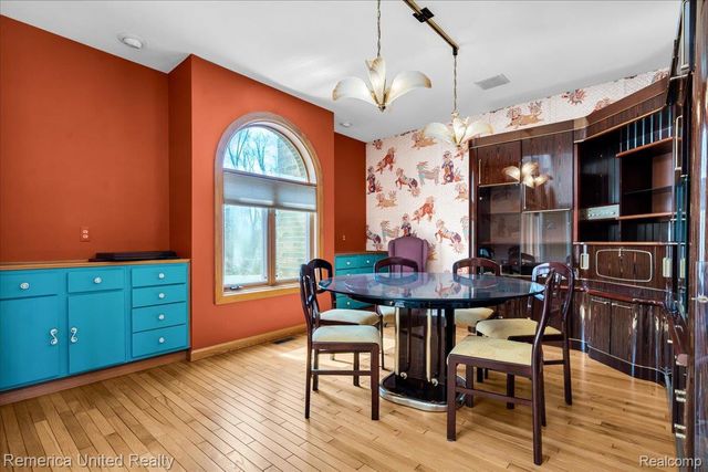 2457 Spring Lake Lane Lane, Brighton Township, MI 48114