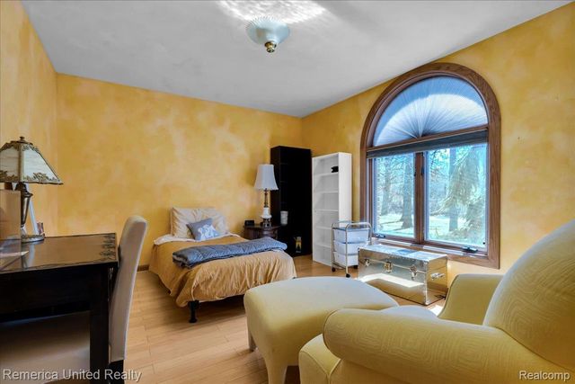 2457 Spring Lake Lane Lane, Brighton Township, MI 48114