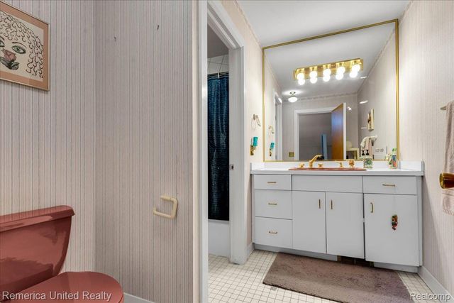 2457 Spring Lake Lane Lane, Brighton Township, MI 48114