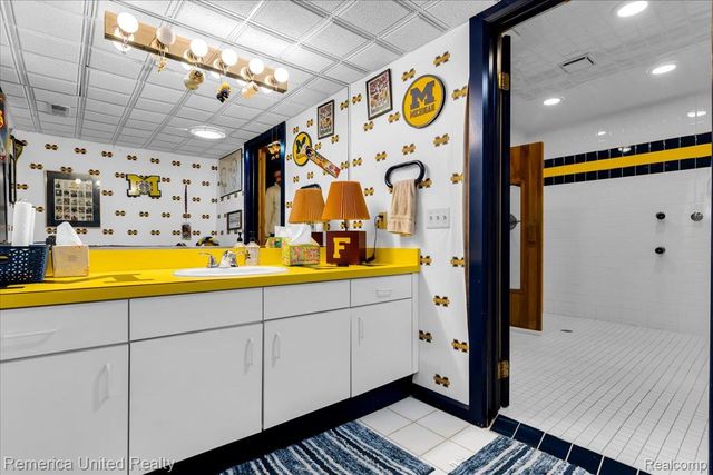 2457 Spring Lake Lane Lane, Brighton Township, MI 48114