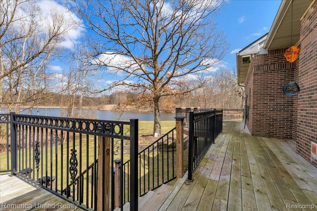 2457 Spring Lake Lane Lane, Brighton Township, MI 48114