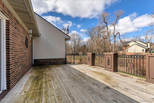 2457 Spring Lake Lane Lane, Brighton Township, MI 48114