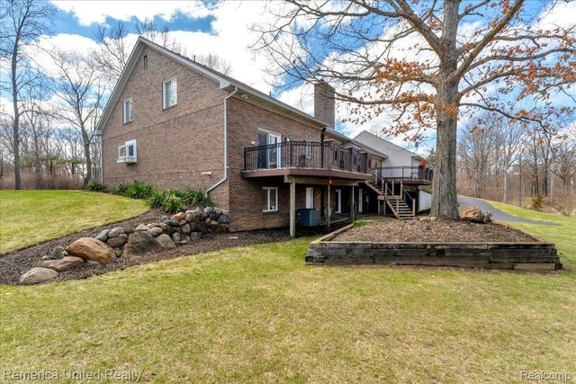 2457 Spring Lake Lane Lane, Brighton Township, MI 48114