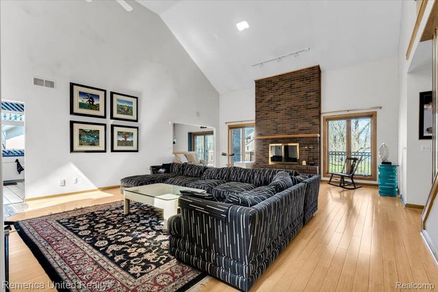 2457 Spring Lake Lane Lane, Brighton Township, MI 48114