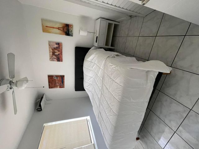 1135 NE 15th Avenue 4, Fort Lauderdale, FL 33304