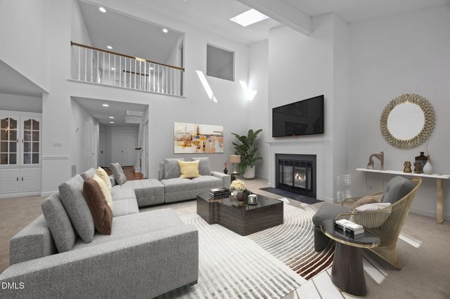 444 Crossvine Close, Pittsboro, NC 27312