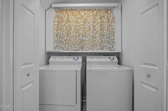 444 Crossvine Close, Pittsboro, NC 27312