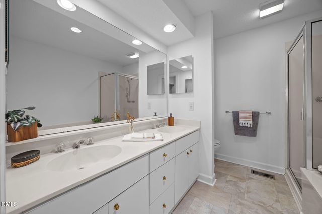 444 Crossvine Close, Pittsboro, NC 27312